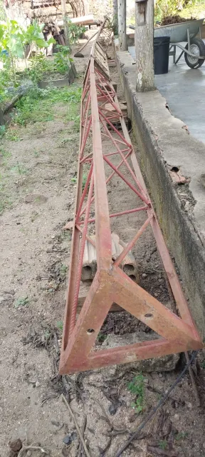 Torre Triangular Treliçada de 12 Metros para Internet / Antenas